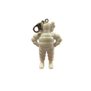 2009 Kaws Chum Keychain / Vinyl Figure